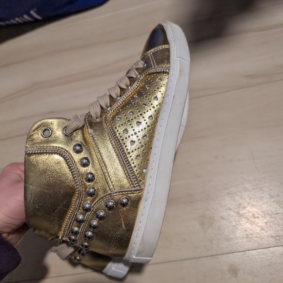 Alessandro Dell’ Acqua Studded High-Top Leather Gold Sneakers - Picture 8 of 10